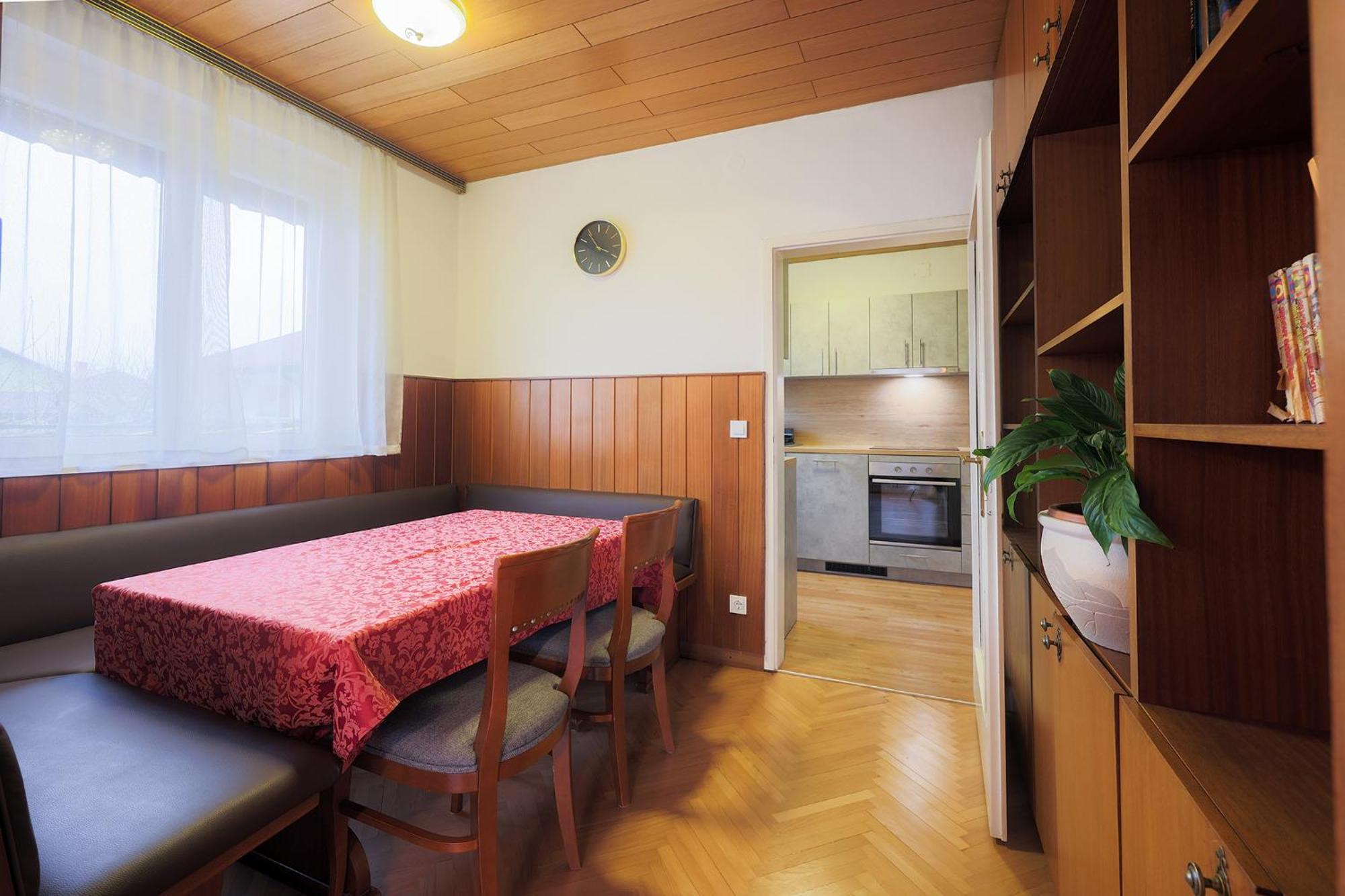 Papas Apartment Lesce  Buitenkant foto